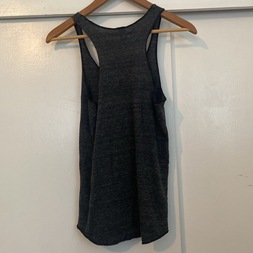 Bullet Tooth Tank - Picture 4 of 4
